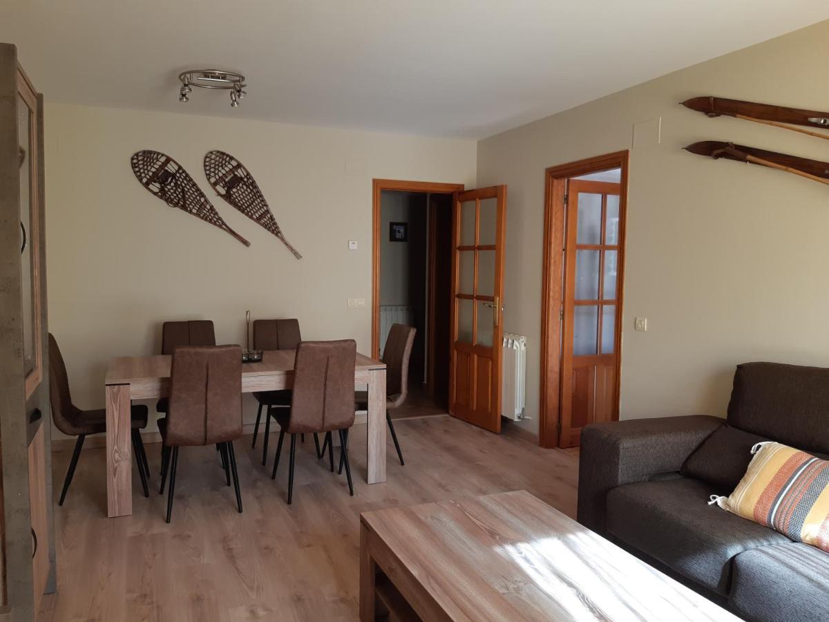 Apartamento Familiar Con Vistas Y Garage La Portiecha Leilighet Sallent de Gállego Eksteriør bilde