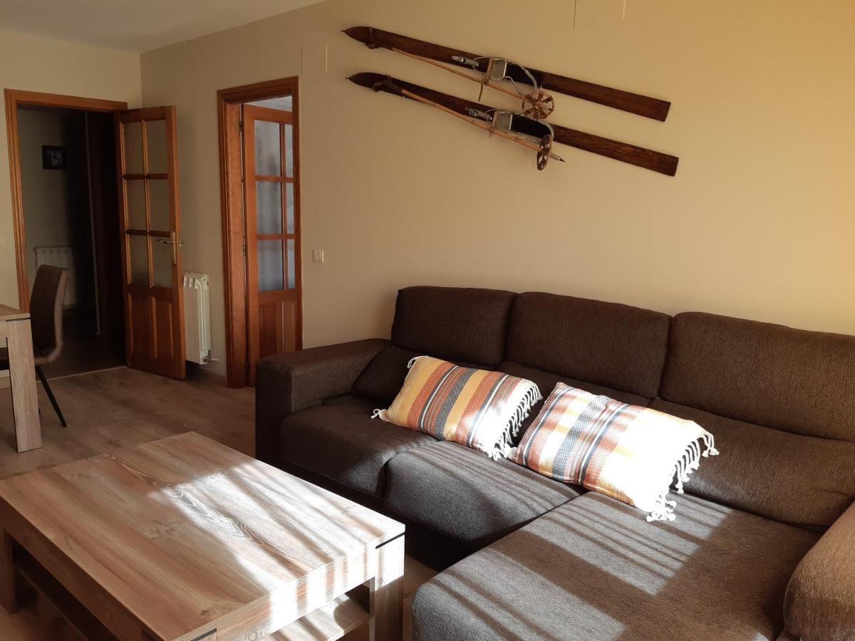 Apartamento Familiar Con Vistas Y Garage La Portiecha Leilighet Sallent de Gállego Eksteriør bilde